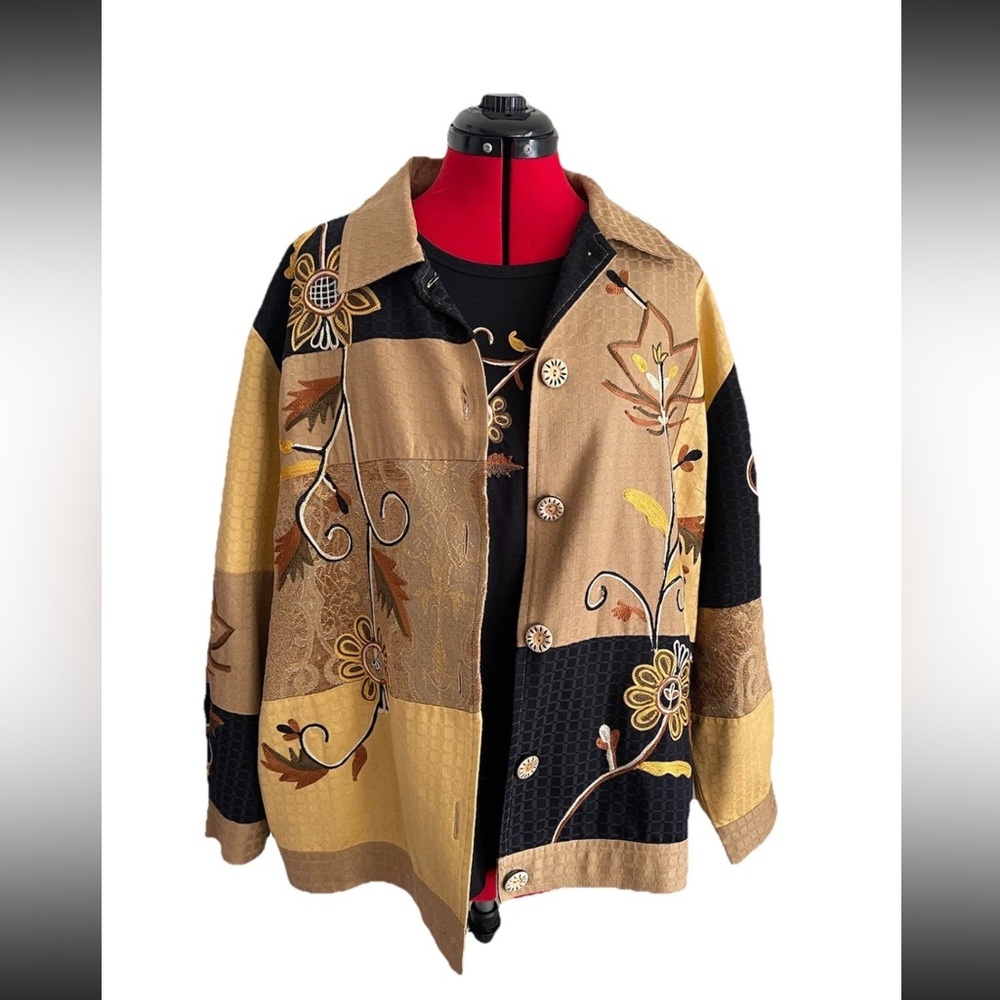 #7 Women's Multicolor Patchwork Jacket And Top - image 1